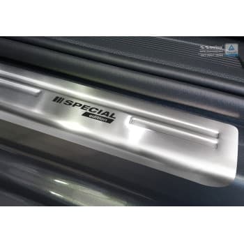 Door sill 'Special Edition' Volkswagen Touran 2015- 4-piece